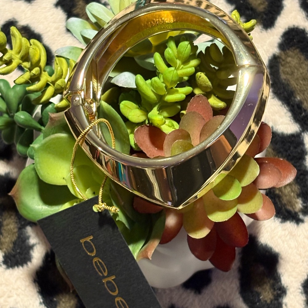 Bebe Chic Gold Bracelet